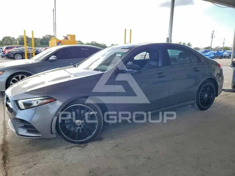 2019 Mercedes Benz A фото
