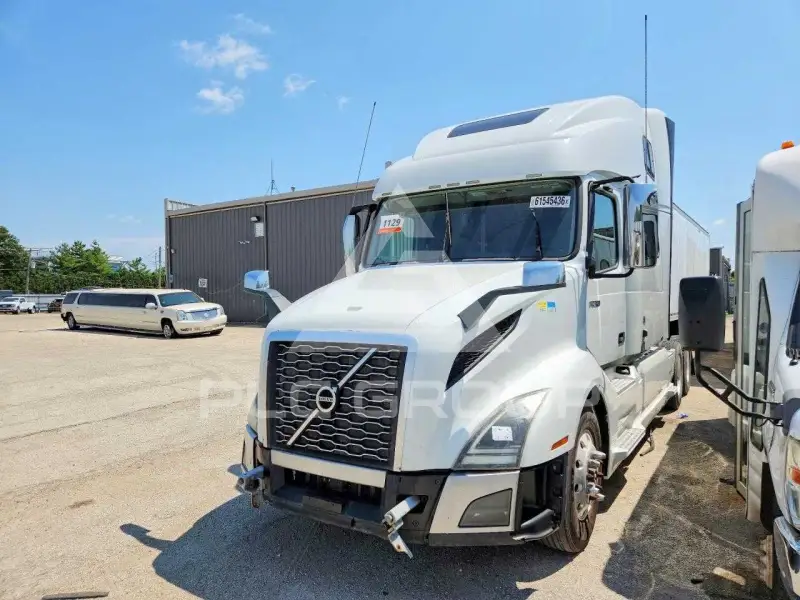 2019 Volvo VNL фото