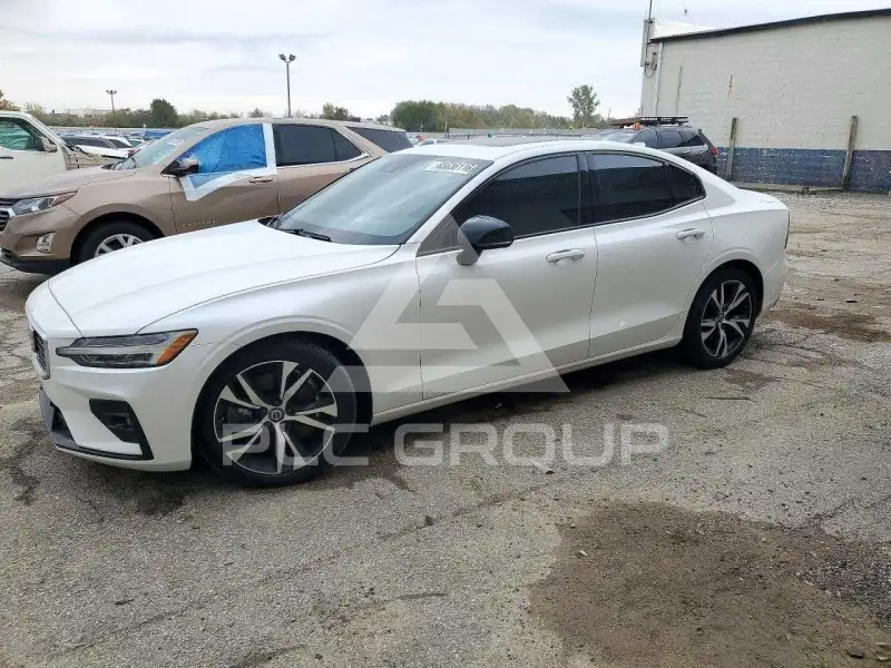 2019 Volvo S60 фото