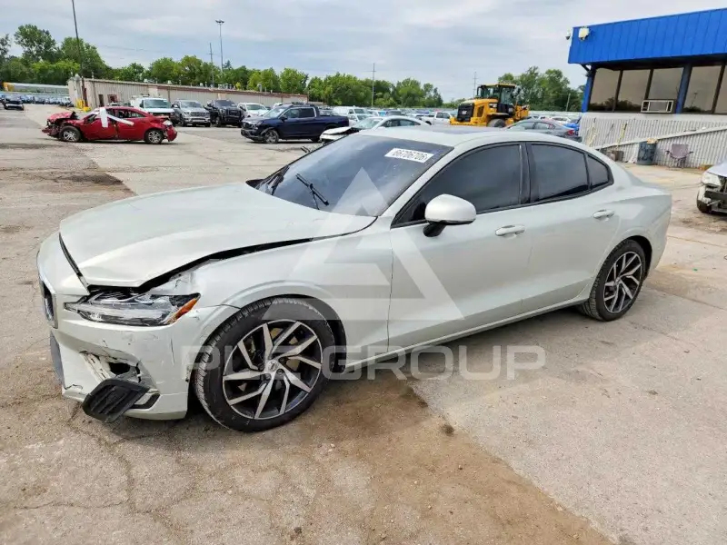 2019 Volvo S60 photo