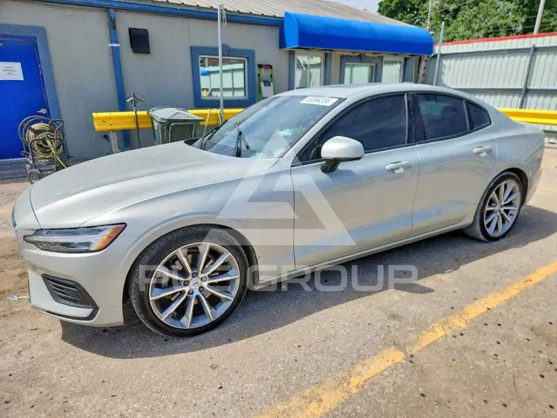 2019 Volvo S60 фото