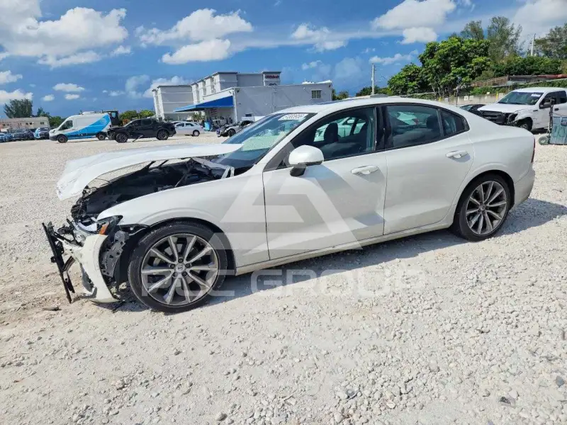 2019 Volvo S60 фото