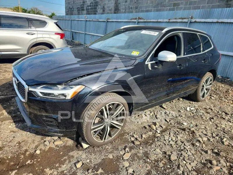2019 Volvo XC60 photo