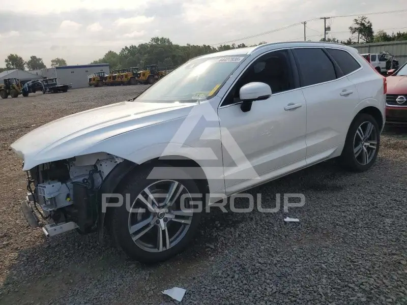 2019 Volvo XC60 photo
