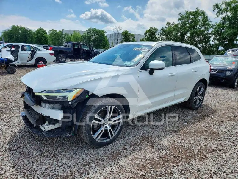 2019 Volvo XC60 photo