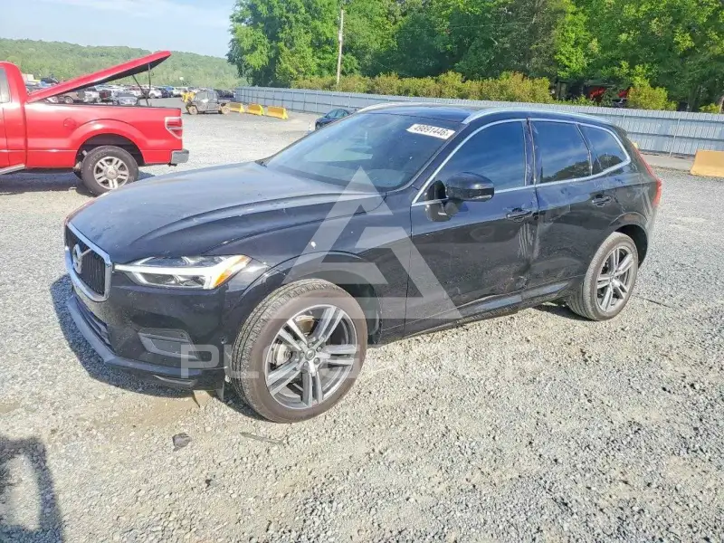 2019 Volvo XC60 photo