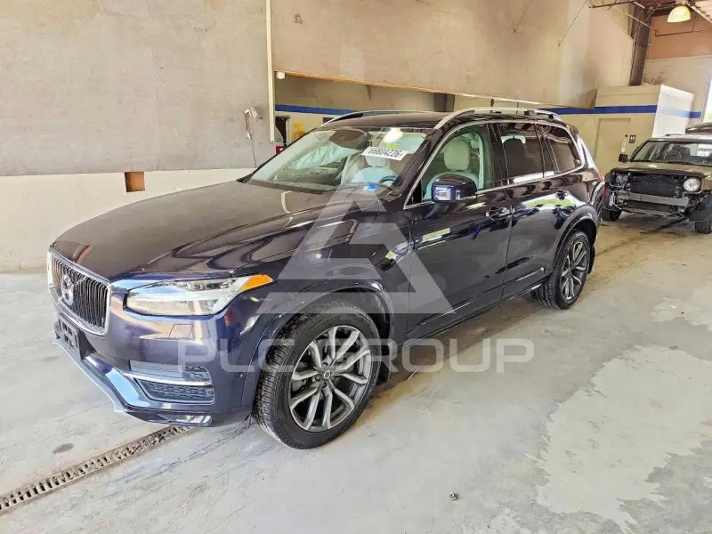2019 Volvo XC90 photo