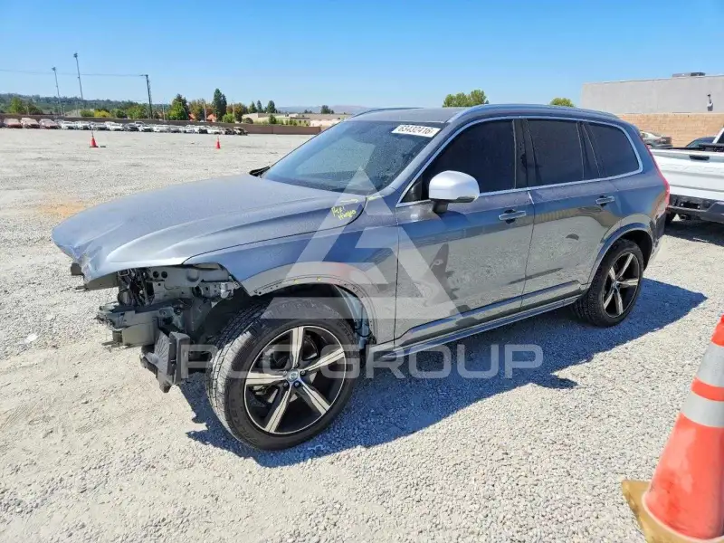 2019 Volvo XC90 фото