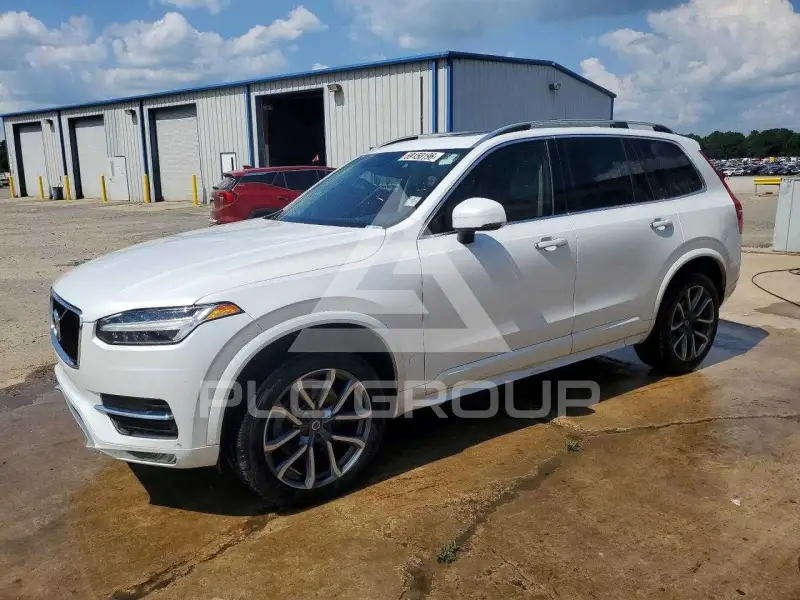 2019 Volvo XC90 photo
