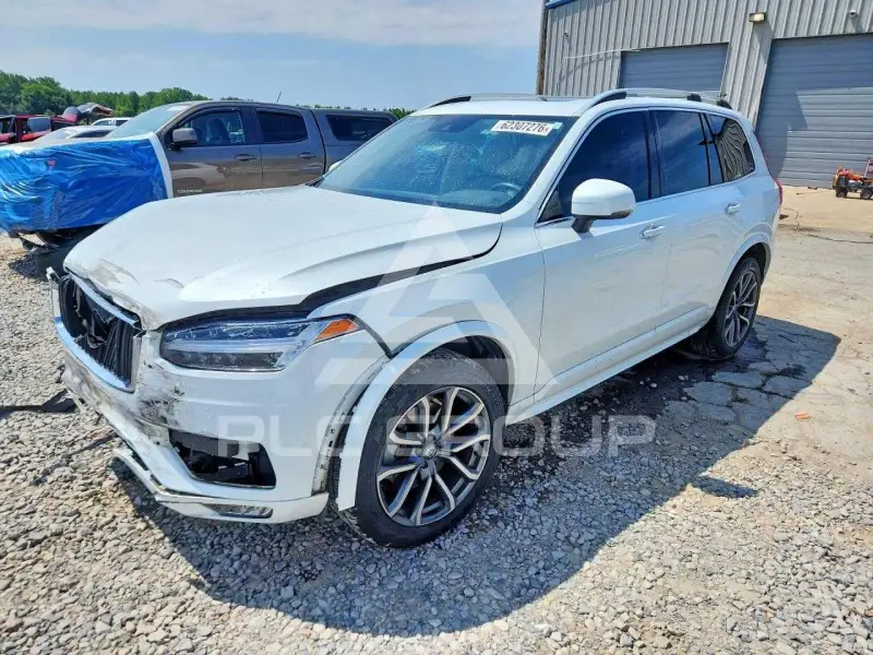 2019 Volvo XC90 photo