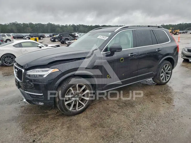 2019 Volvo XC90 photo