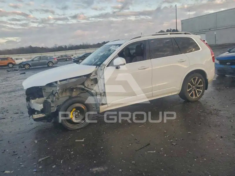 2019 Volvo XC90 photo