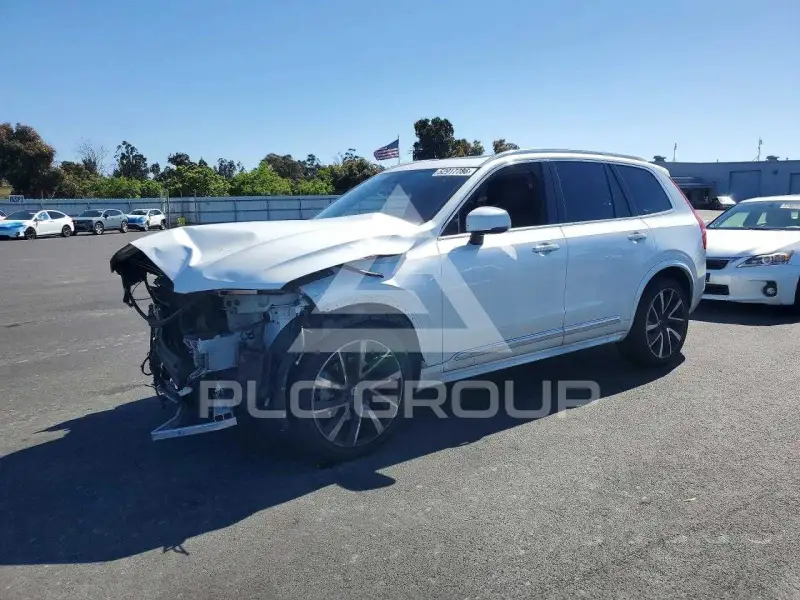 2019 Volvo XC90 photo
