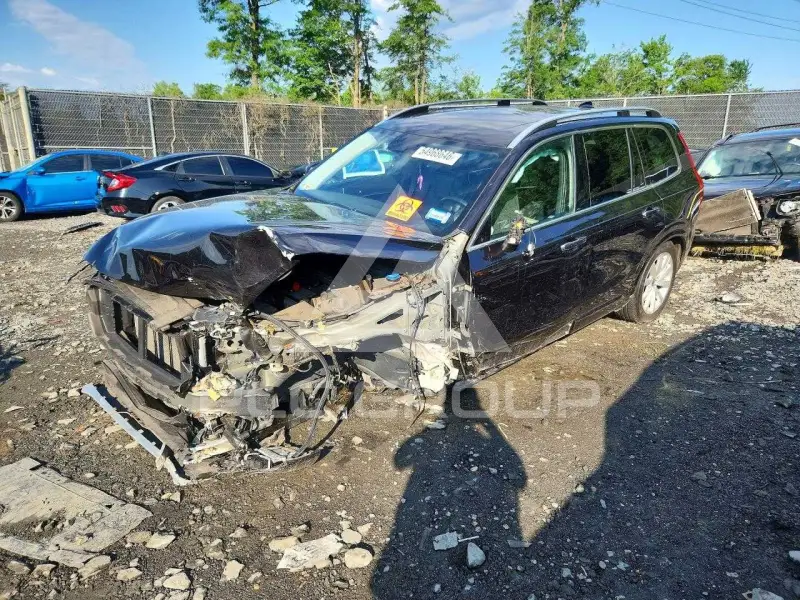 2019 Volvo XC90 photo
