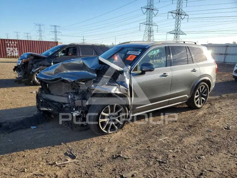 2019 Volvo XC90 photo