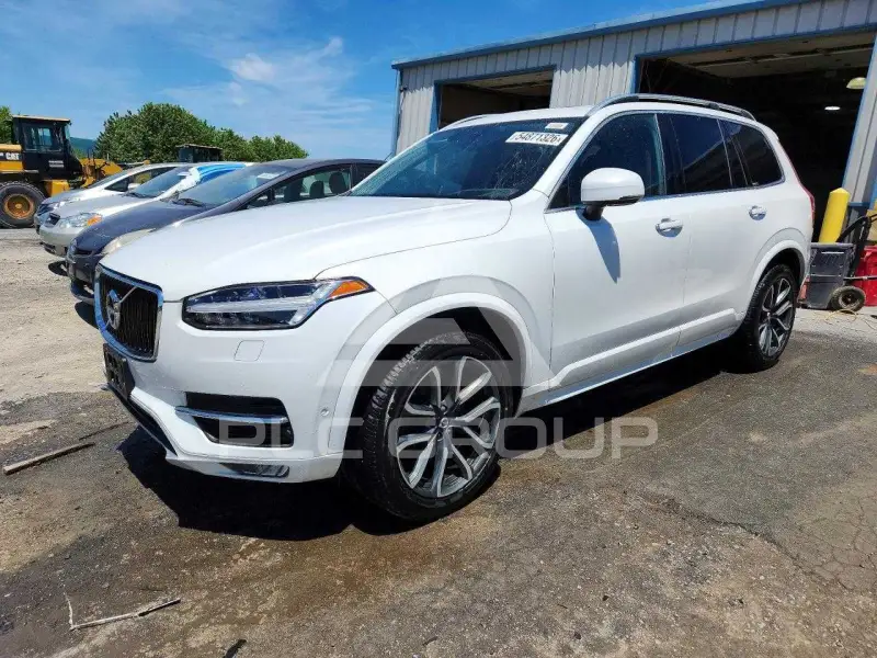 2019 Volvo XC90 photo