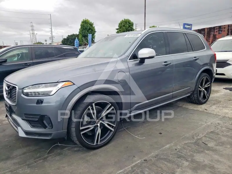 2019 Volvo XC90 photo