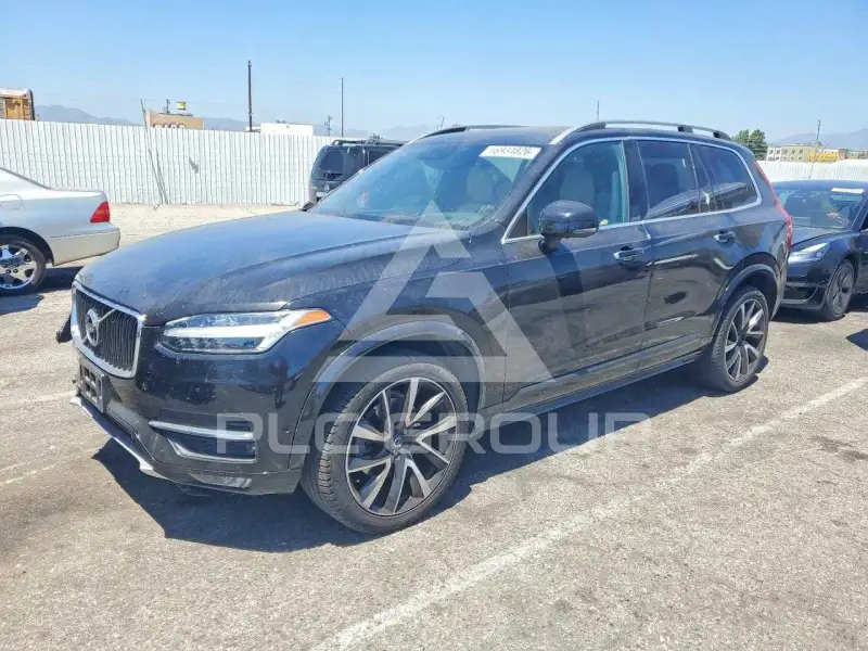 2019 Volvo XC90 photo