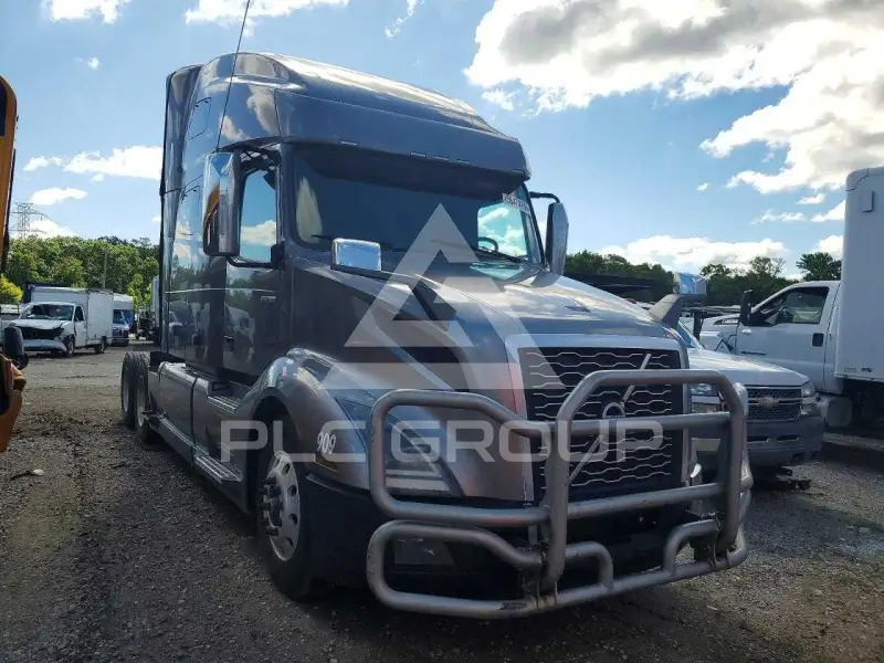 2019 Volvo VNL фото