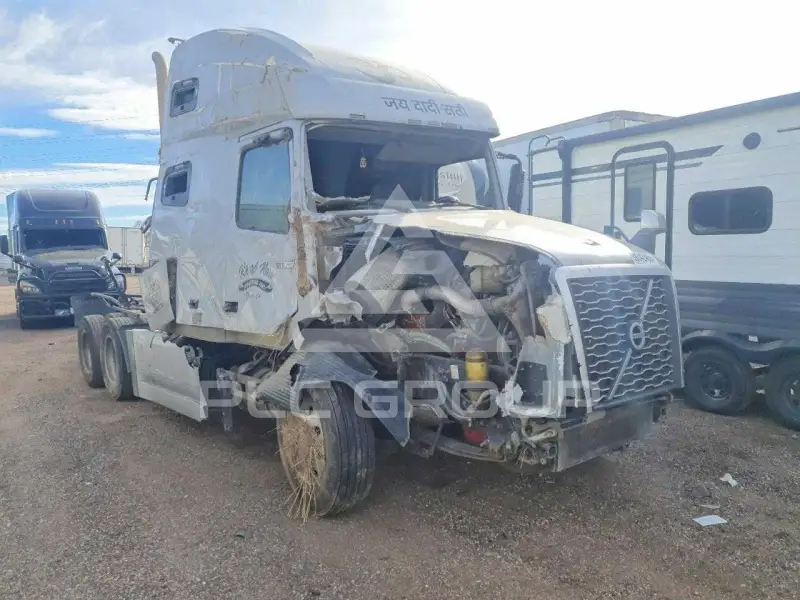 2019 Volvo VNL photo