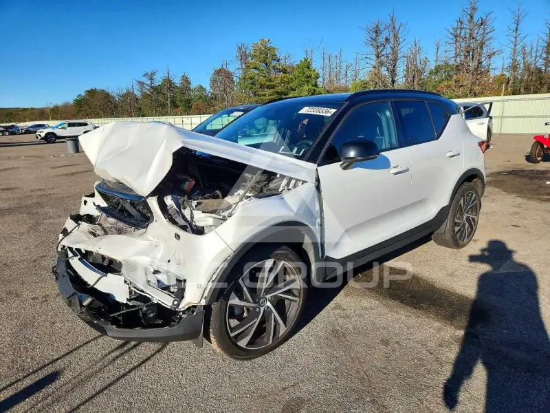 2019 Volvo XC40 фото