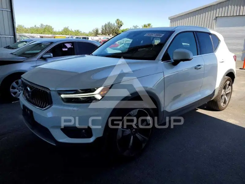 2019 Volvo XC40 фото