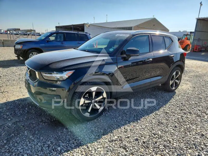 2019 Volvo XC40 фото
