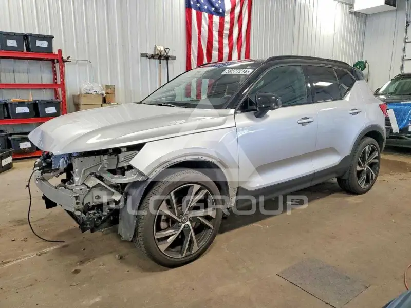 2019 Volvo XC40 фото
