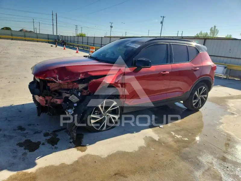 2019 Volvo XC40 фото