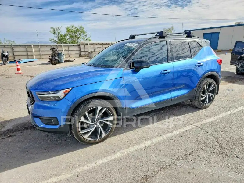 2019 Volvo XC40 photo