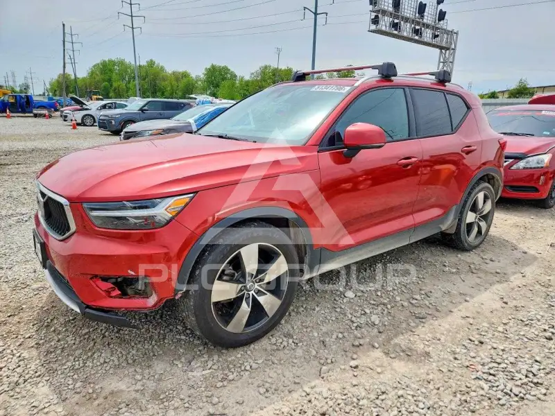 2019 Volvo XC40 фото