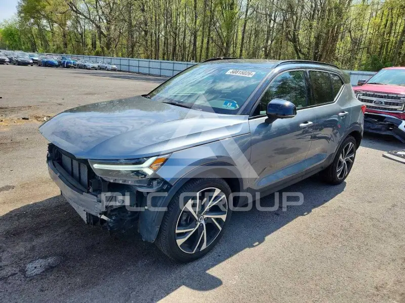 2019 Volvo XC40 фото