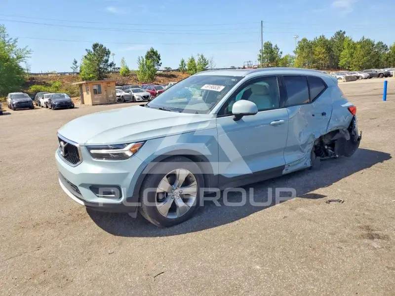 2019 Volvo XC40 фото