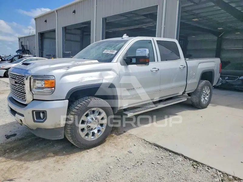2019 GMC Sierra photo