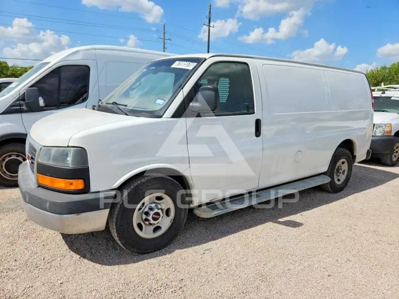 2019 GMC Savana photo