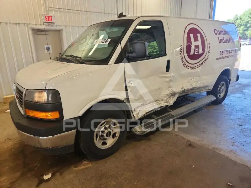 2019 GMC Savana photo