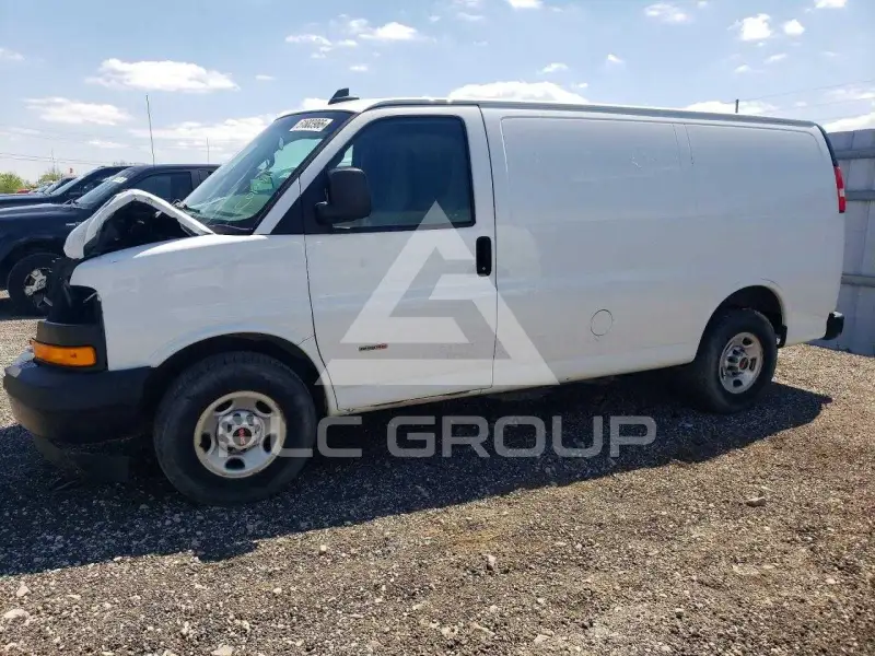 2019 GMC Savana photo