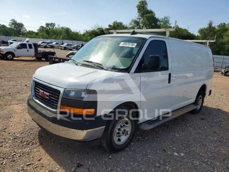 2019 GMC Savana photo