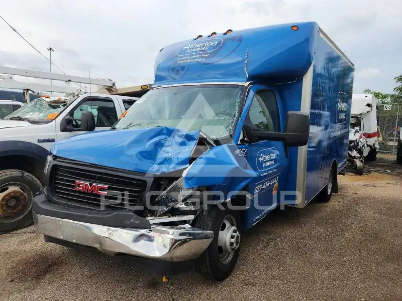 2019 GMC Savana фото