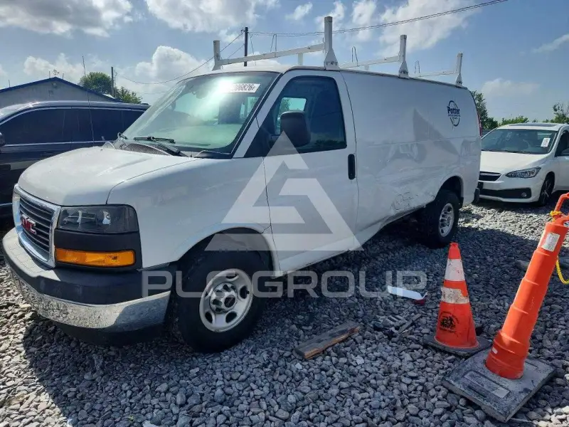 2019 GMC Savana photo