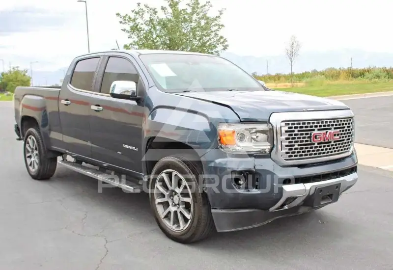2019 GMC CANYON photo
