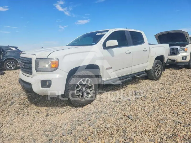 2019 GMC CANYON photo