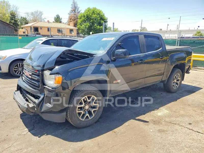 2019 GMC CANYON photo