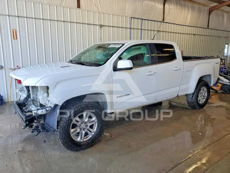 2019 GMC CANYON photo