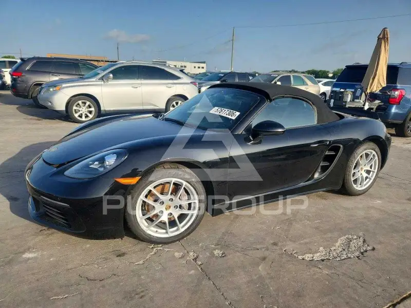 2019 Porsche BOXSTER photo