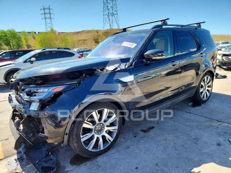 2019 Land Rover Discovery photo