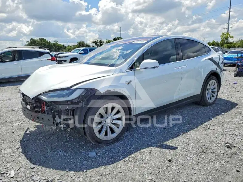 2019 Tesla Model X photo