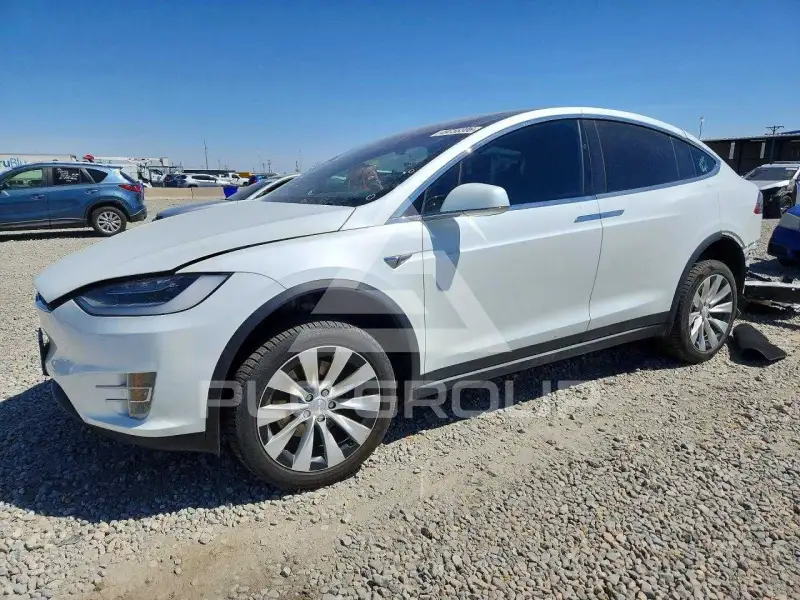 2019 Tesla Model X фото
