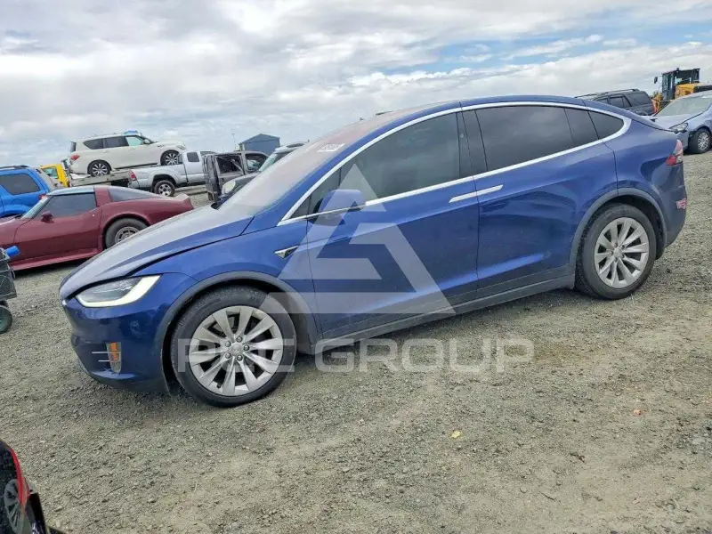 2019 Tesla Model X фото