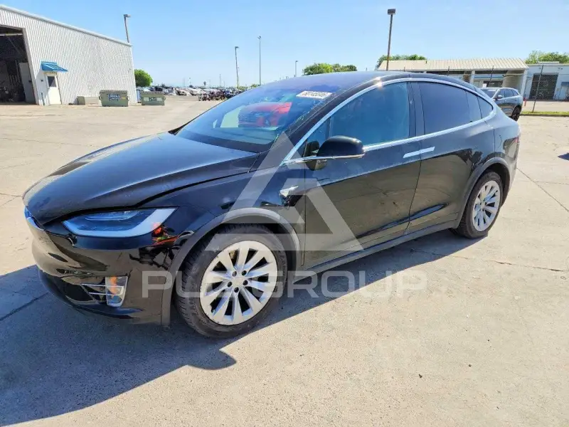 2019 Tesla Model X фото